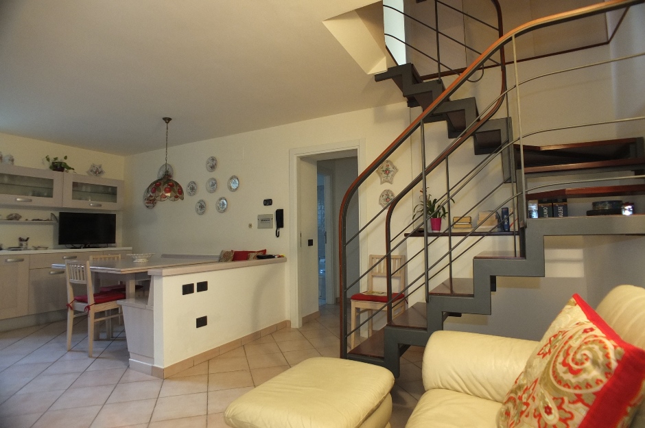 Vendita appartamento indipendente Pesaro - zona Loreto (IN091)