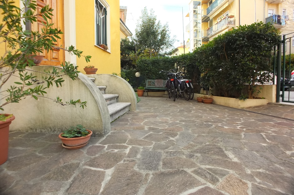Vendita appartamento indipendente Pesaro - zona Loreto (IN091)