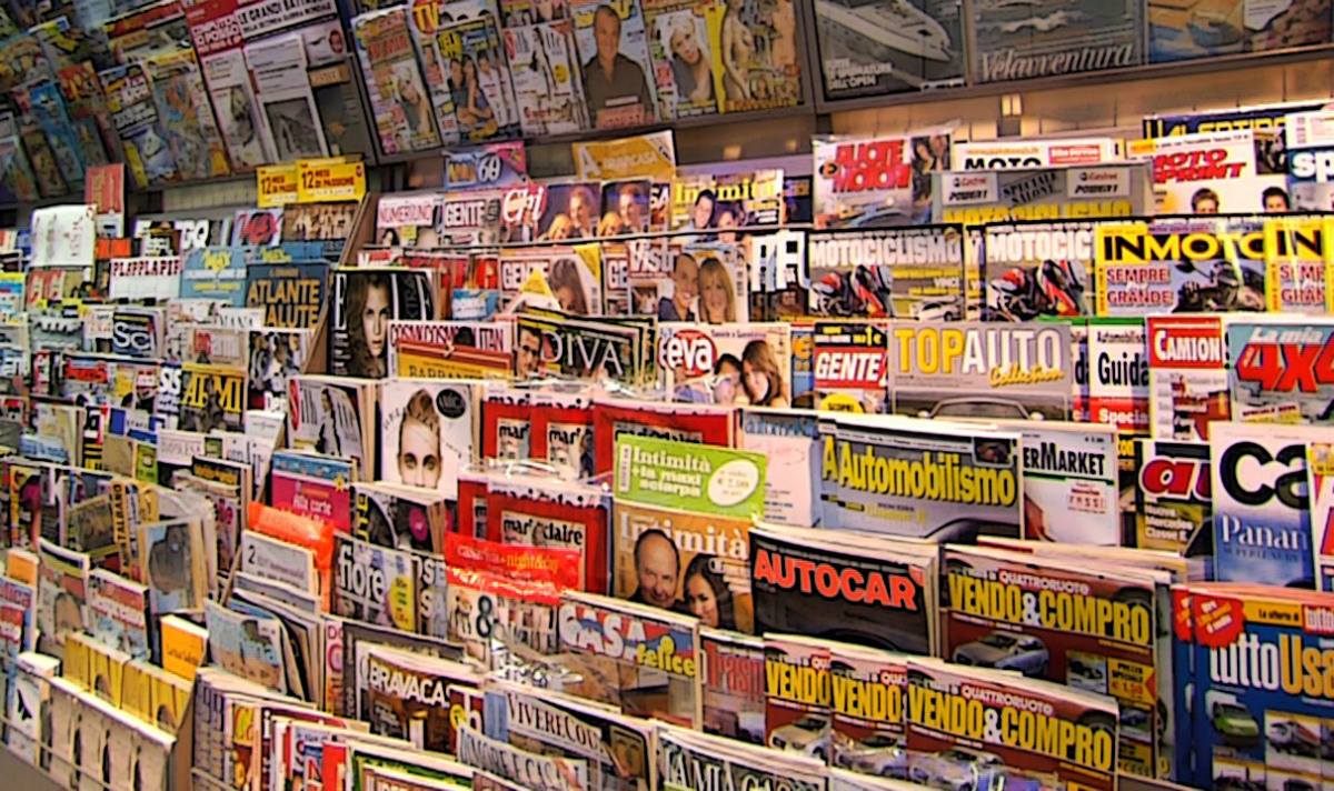 VENDESI AVVIATISSIMA EDICOLA – CARTOLERIA – GIOCATTOLI - PESARO