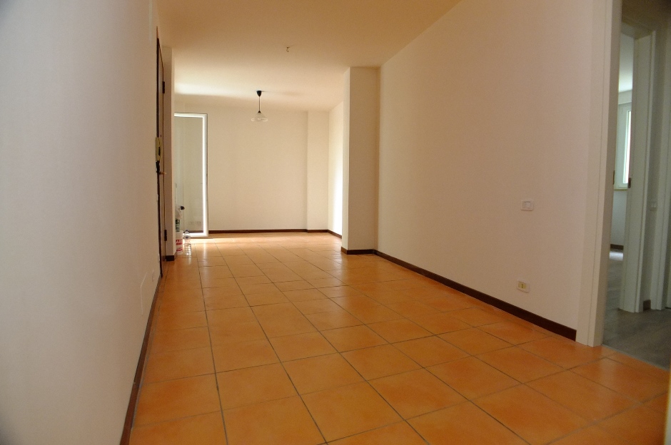 AFFITTASI APPARTAMENTO PESARO ZONA CENTRO (VB-100)