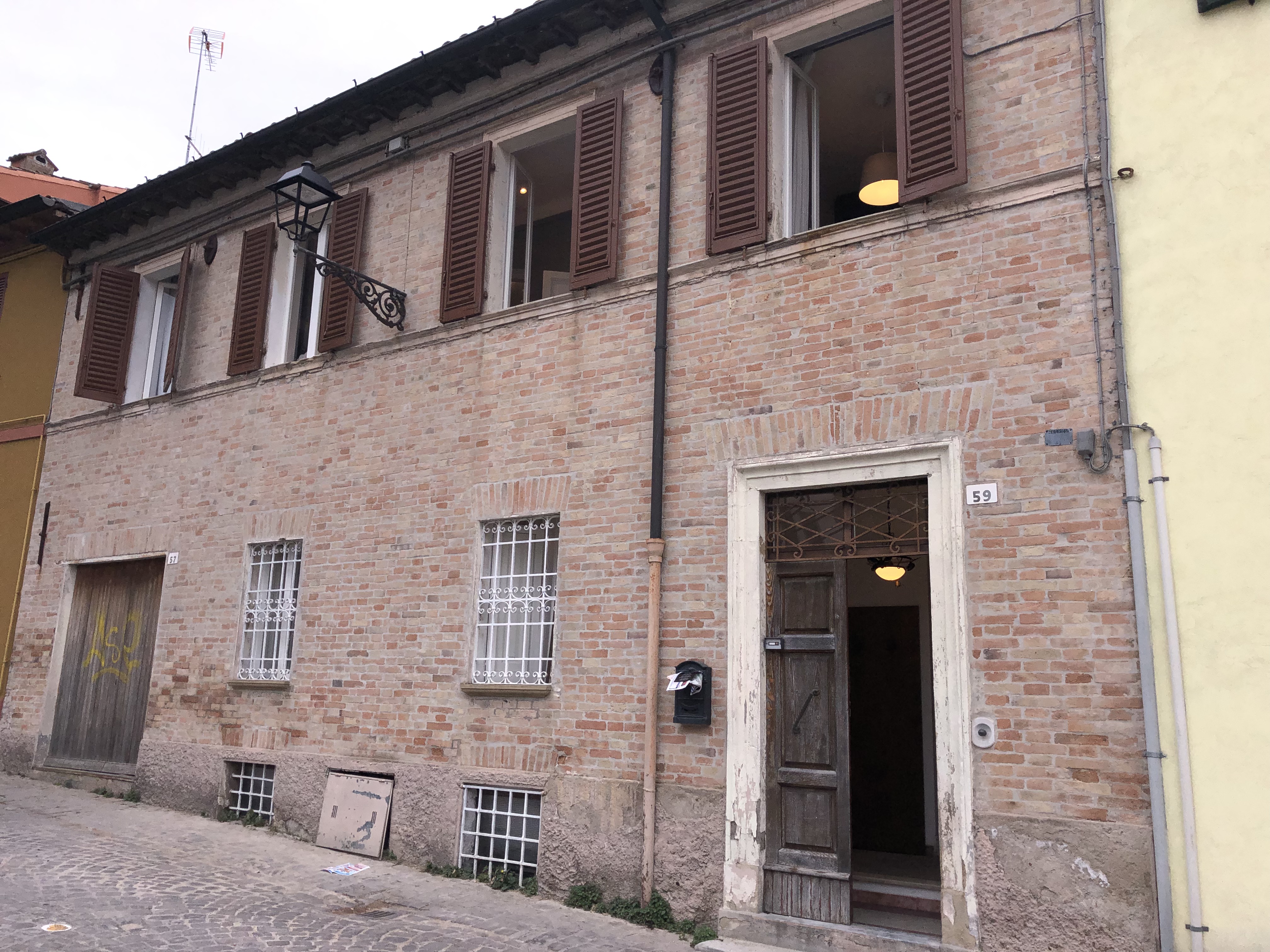Vendita caratteristica casa a schiera Pesaro - zona centro storico (SC199)