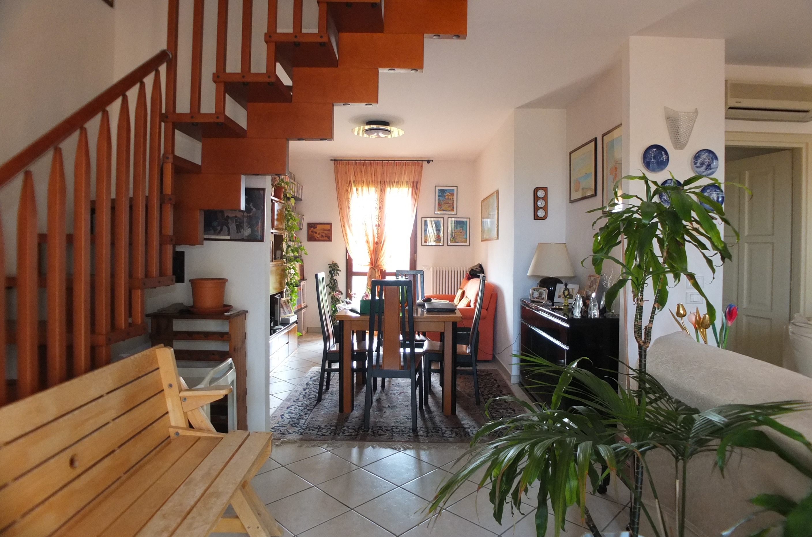 Vendita appartamento indipendente Pesaro - zona Trebbiantico (IN093)