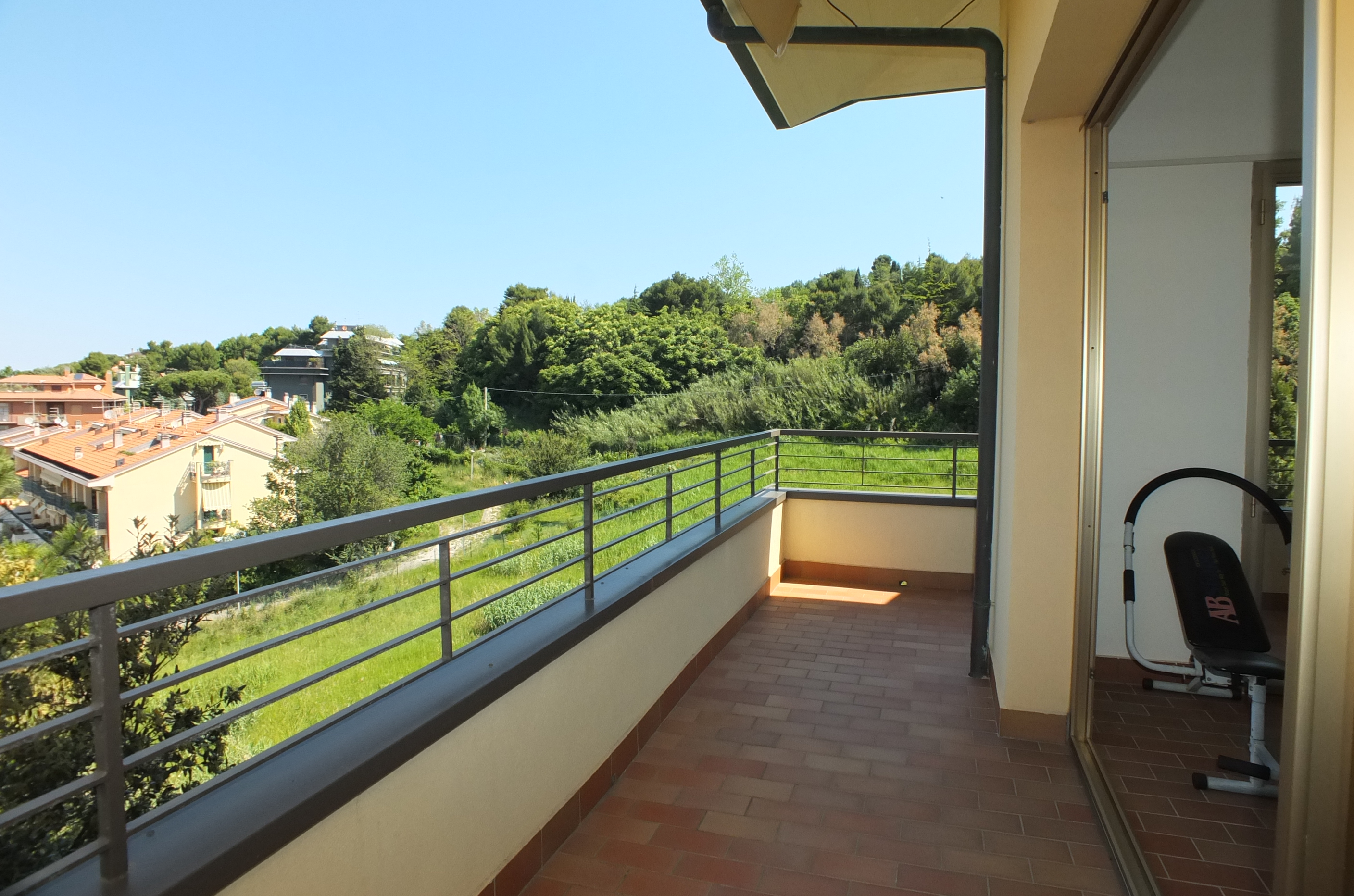 Vendita appartamento in villa Pesaro - zona Montegranaro Bassa (IN003)
