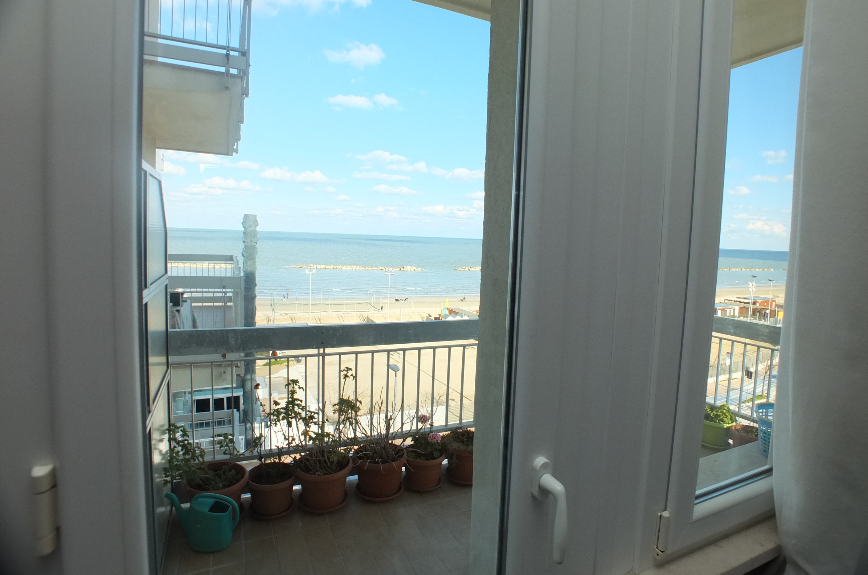 Vendita appartamento con ampia terrazza vista mare Pesaro - Zona mare (AP314)