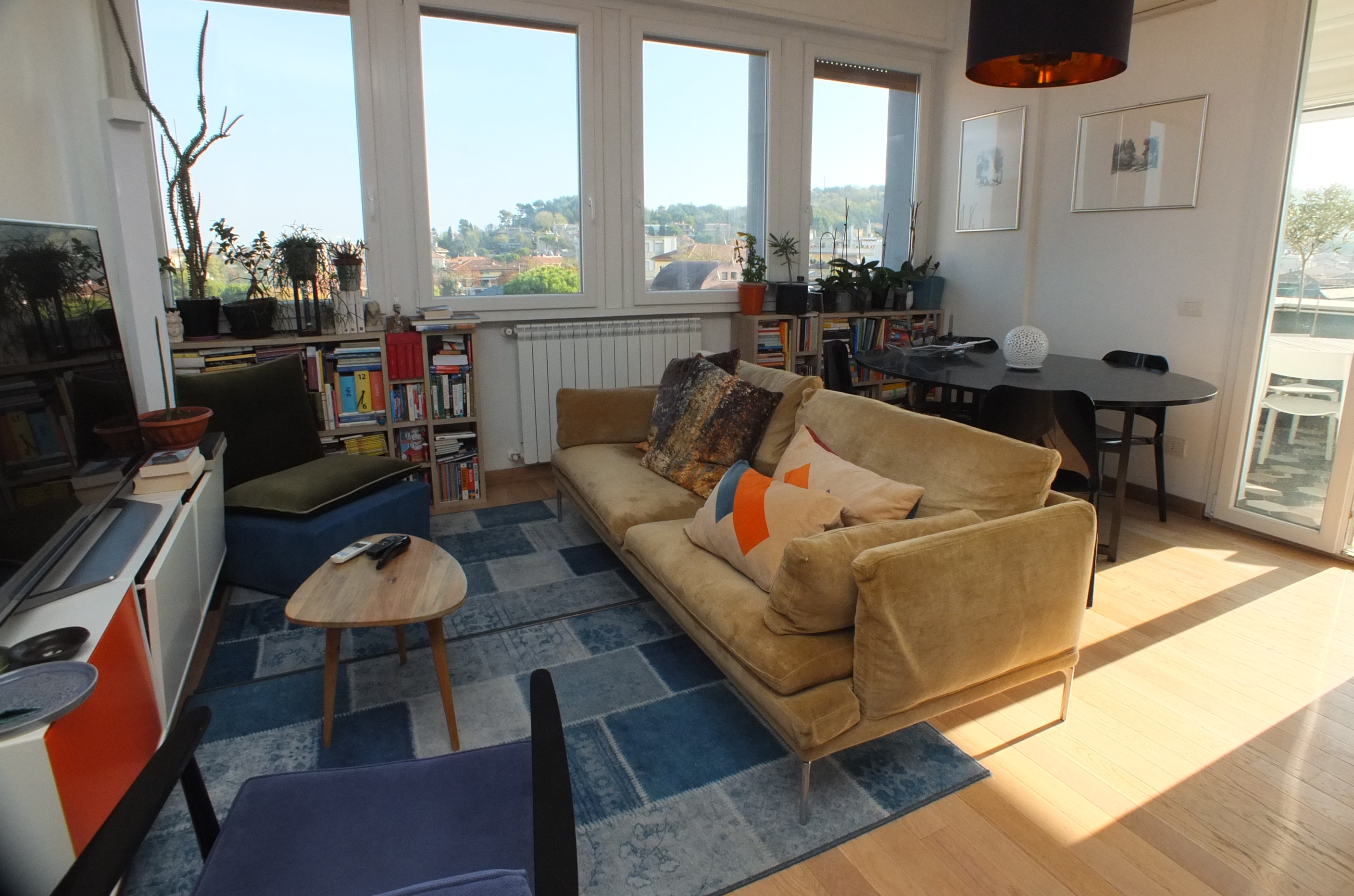 Vendita appartamento con terrazza Pesaro - Zona Loreto (AP404)