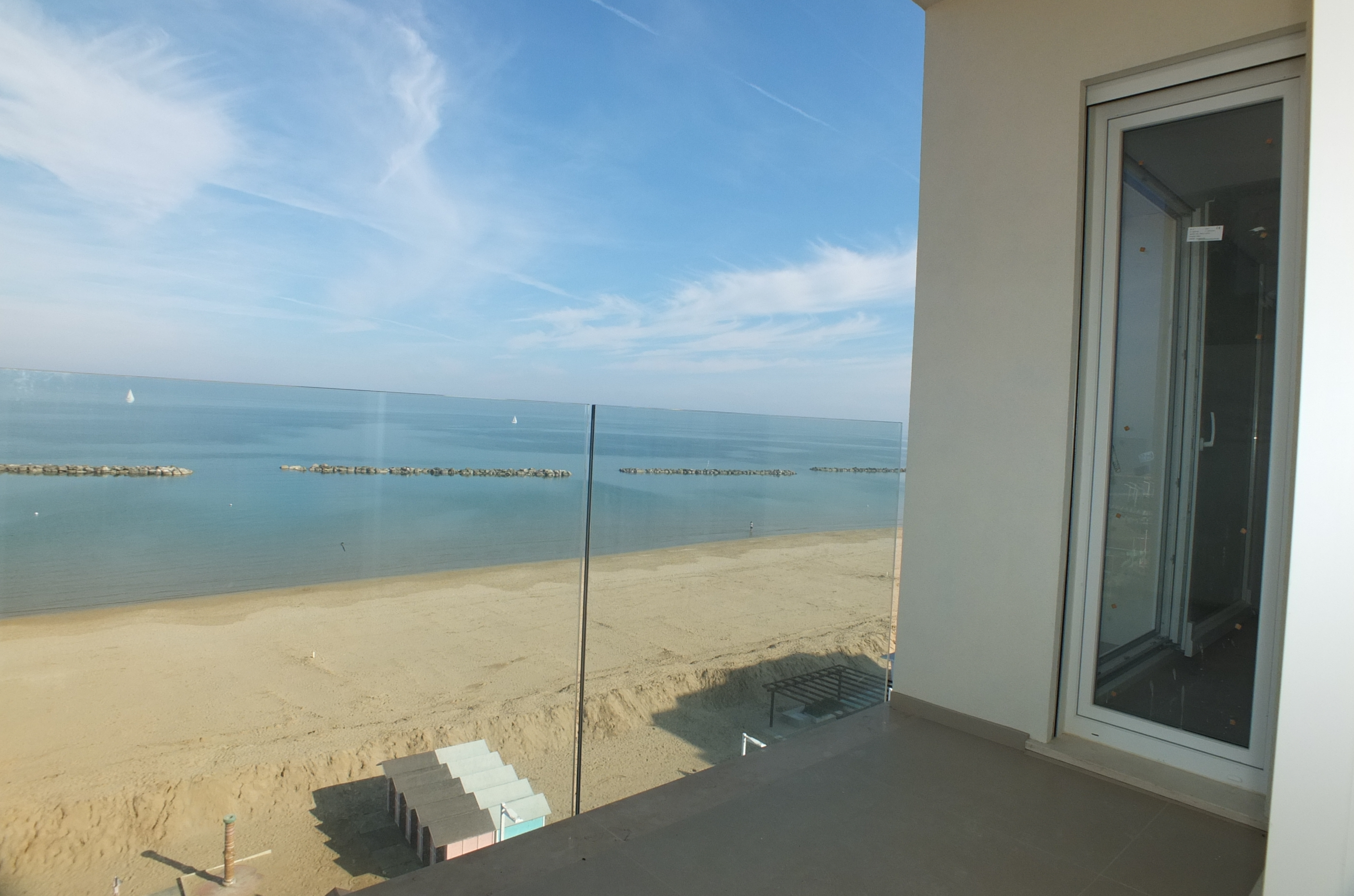 Vendita appartamento fronte mare Pesaro - Zona Mare (AP655)