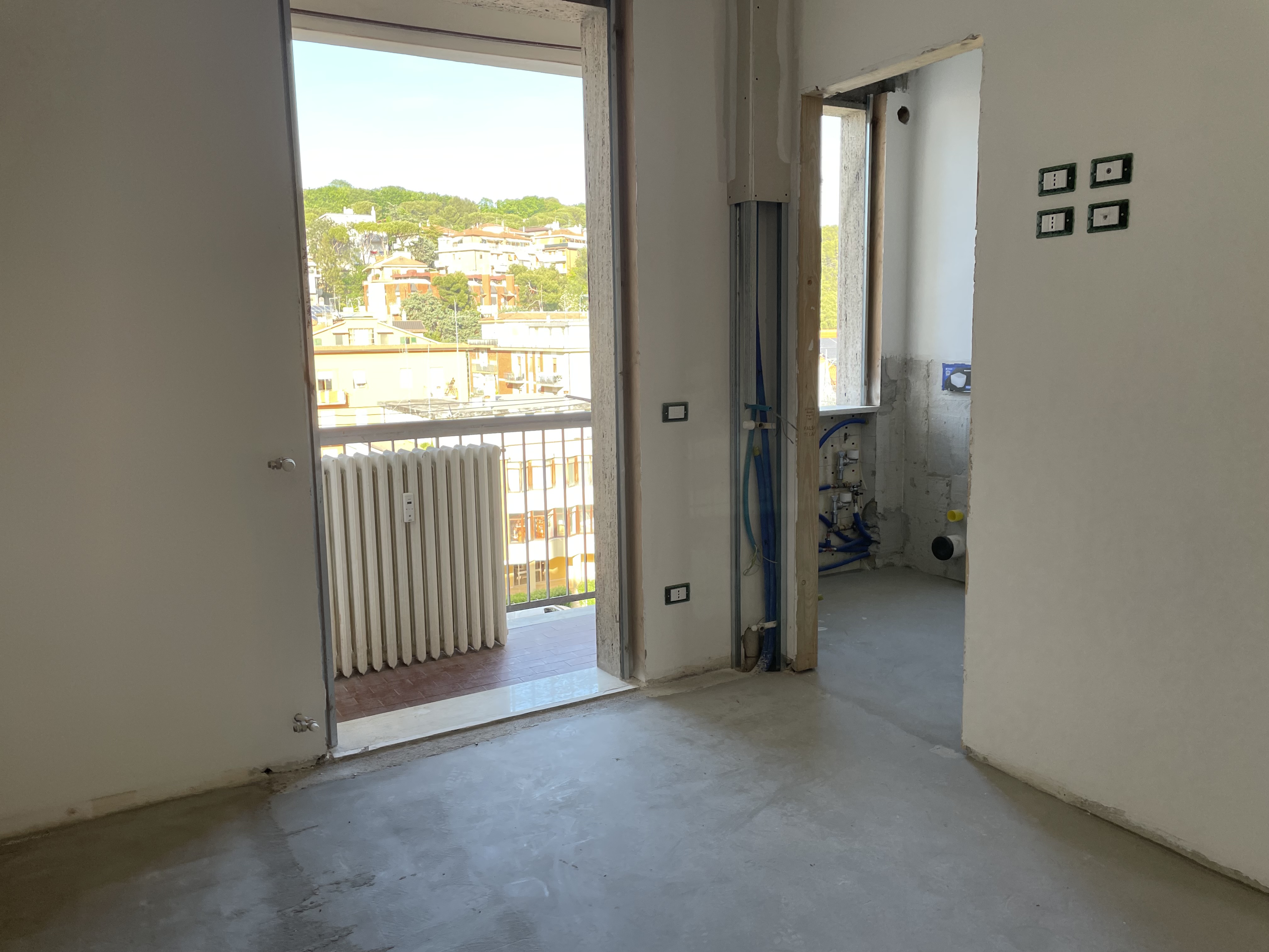 Vendita luminoso appartamento ristrutturato Pesaro - Zona Piazza Redi (AP712)