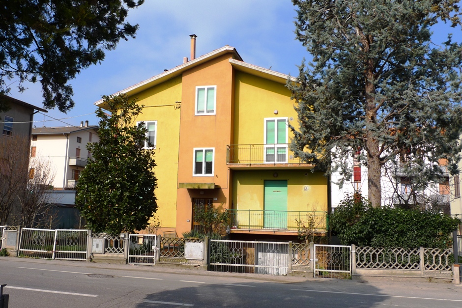 AFFITTO CASA VACANZE PESARO - ZONA CASE BRUCIATE (R4/30)