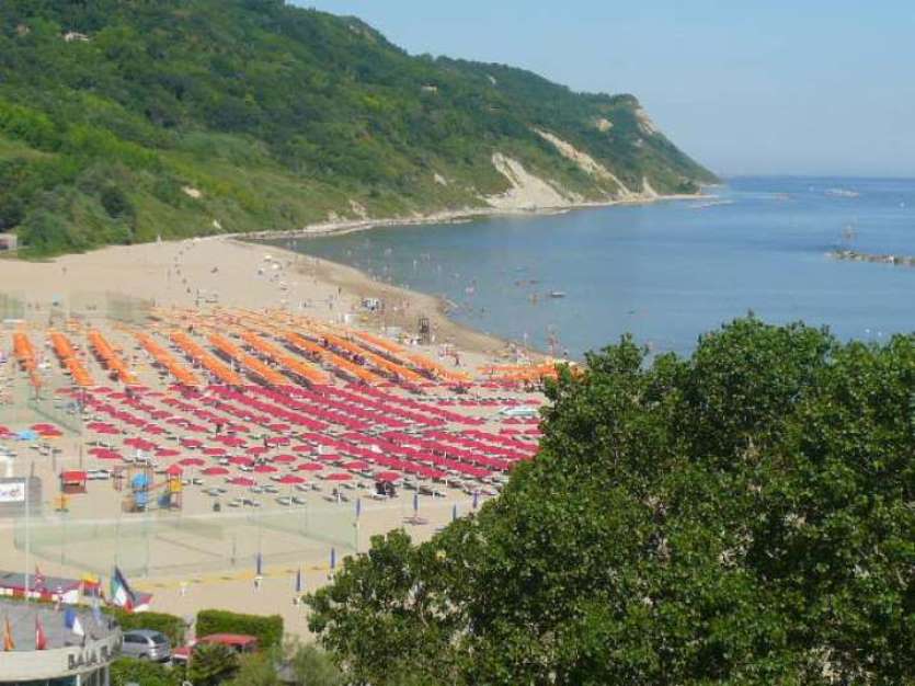 AFFITTO TRANSITORIO APPARTAMENTO PESARO - ZONA MARE (B2/50)