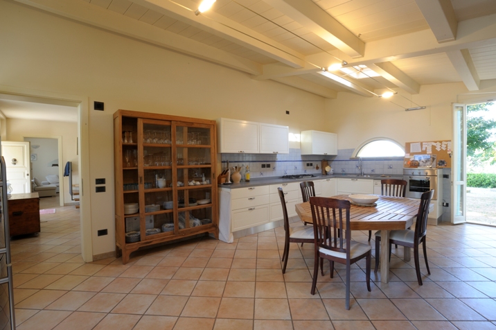 VILLA IN AFFITTO - ZONA SANTA VENERANDA (VAQ1)