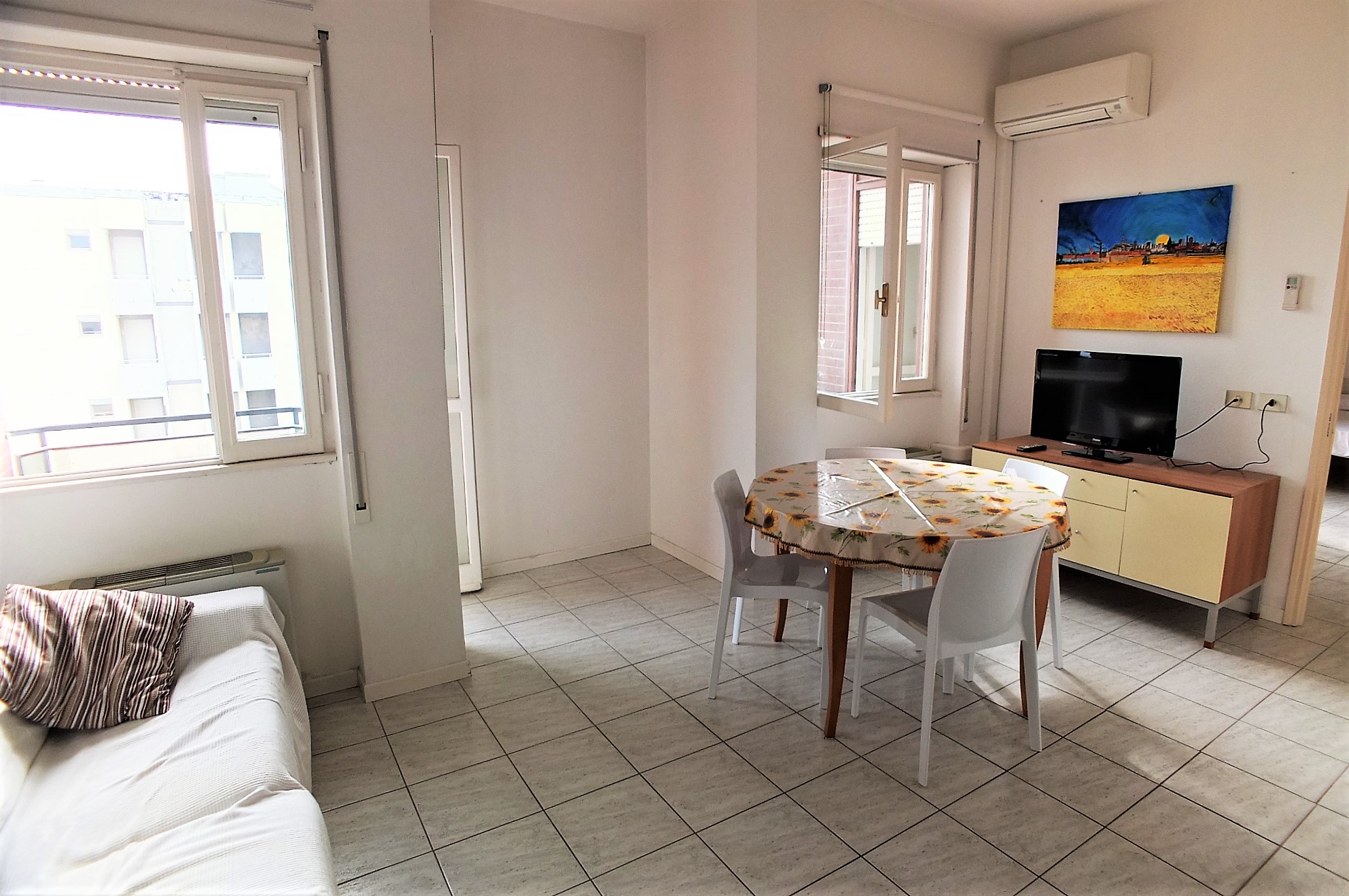 AFFITTO APPARTAMENTO IN PESARO - ZONA MARE (AB16)