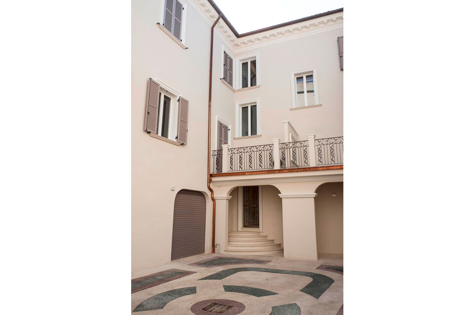 Vendita appartamento con terrazza-Pesaro centro (AP186)