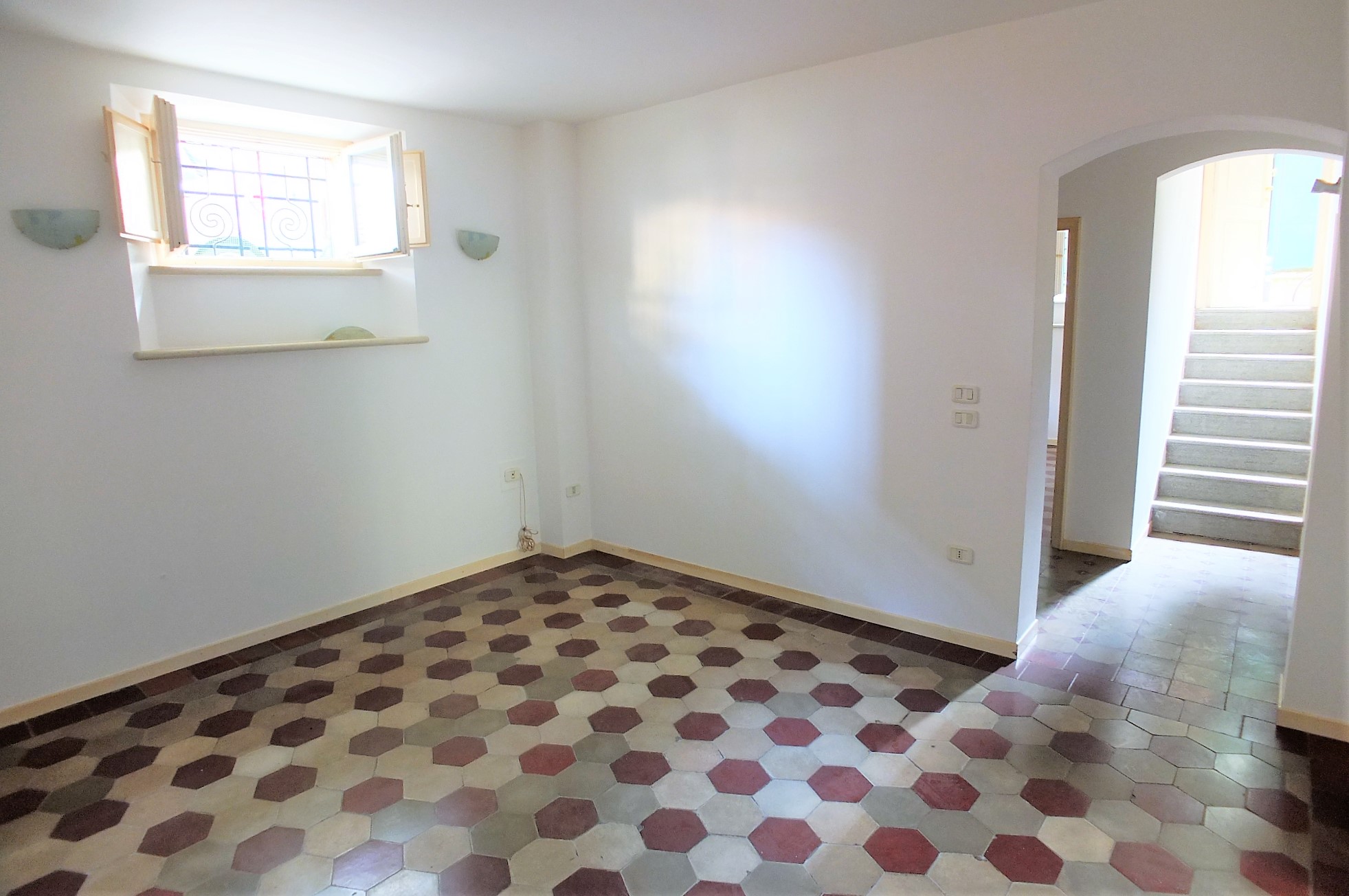 AFFITTO APPARTAMENTO PESARO - ZONA MARE (VB58)