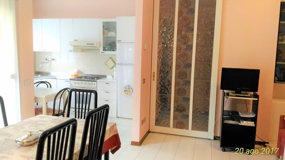 AFFITTO APPARTAMENTO PESARO - ZONA MARE (M2-85)