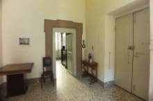 Vendita ampio appartamento con garage in palazzo storico Pesaro - Zona centro storico (AP768)
