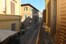 Vendita ampio appartamento con garage in palazzo storico Pesaro - Zona centro storico (AP768)