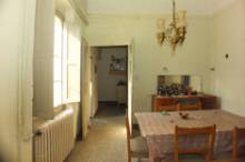 Vendita ampio appartamento con garage in palazzo storico Pesaro - Zona centro storico (AP768)