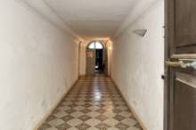 Vendita ampio appartamento con garage in palazzo storico Pesaro - Zona centro storico (AP768)