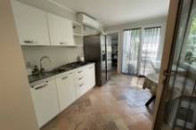Vendita prestigioso appartamento in villino Pesaro - Zona Mare (IN781)