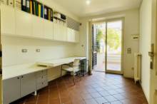 Vendita appartamento indipendente con terrazzo e giardino esclusivi Pesaro - Zona centro-mare (AP784)