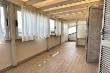 Vendita recente attico con terrazzo Pesaro - Zona centro-Carducci (AP787)
