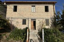 Vendita villetta rustica da ristrutturare Morciola di Vallefoglia (IN127)