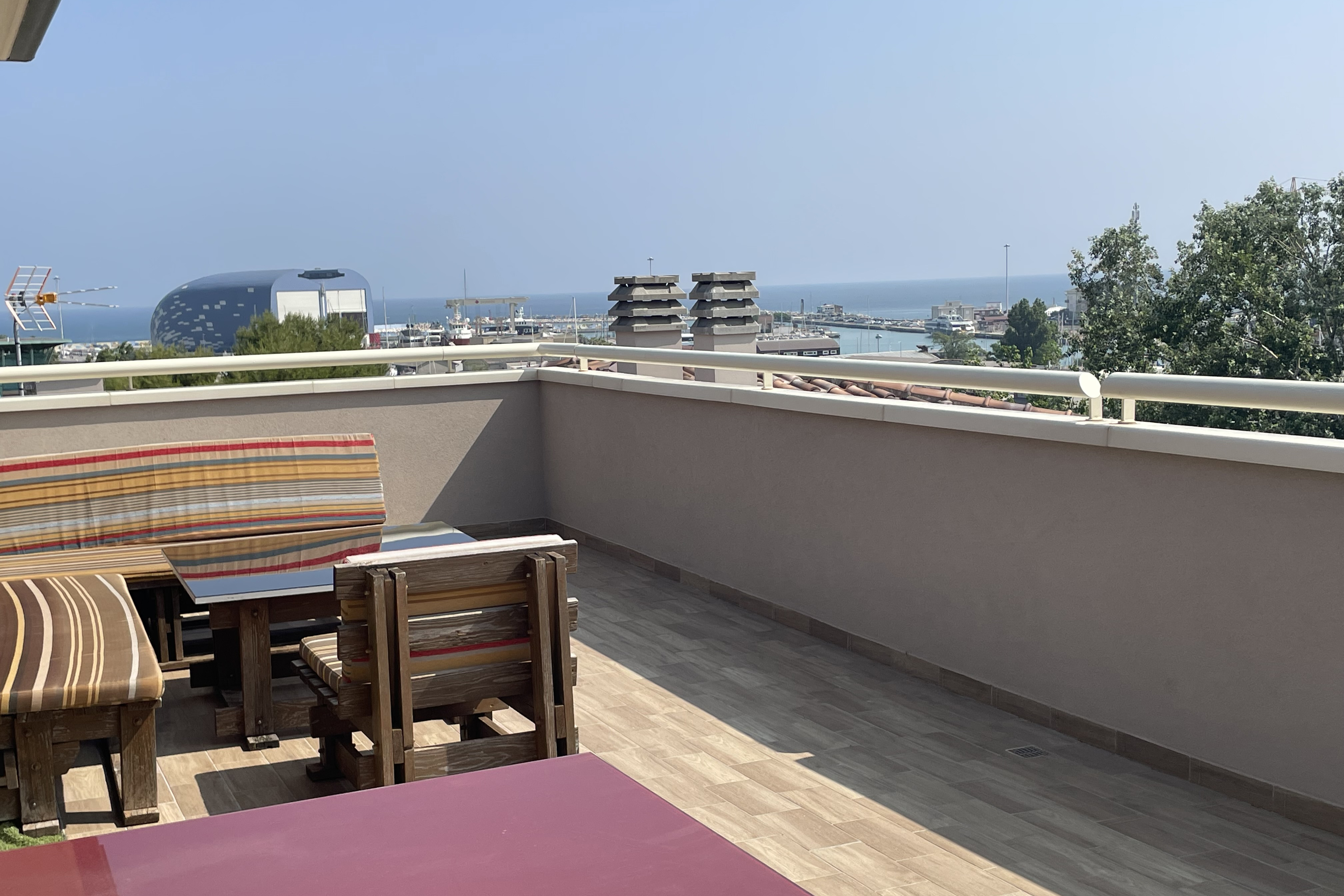 Vendita attico con vista mare - Pesaro Zona mare (AP736)