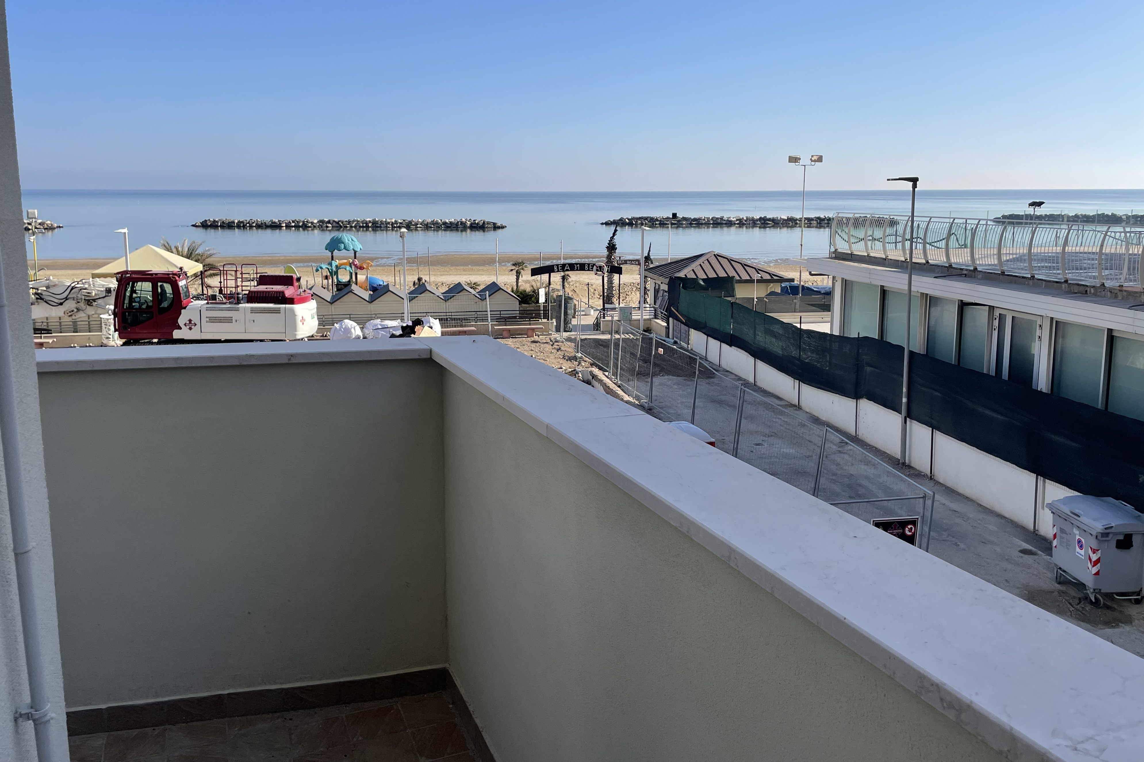 Vendesi pregevole appartamento ristrutturato Pesaro - Zona mare (AP349)