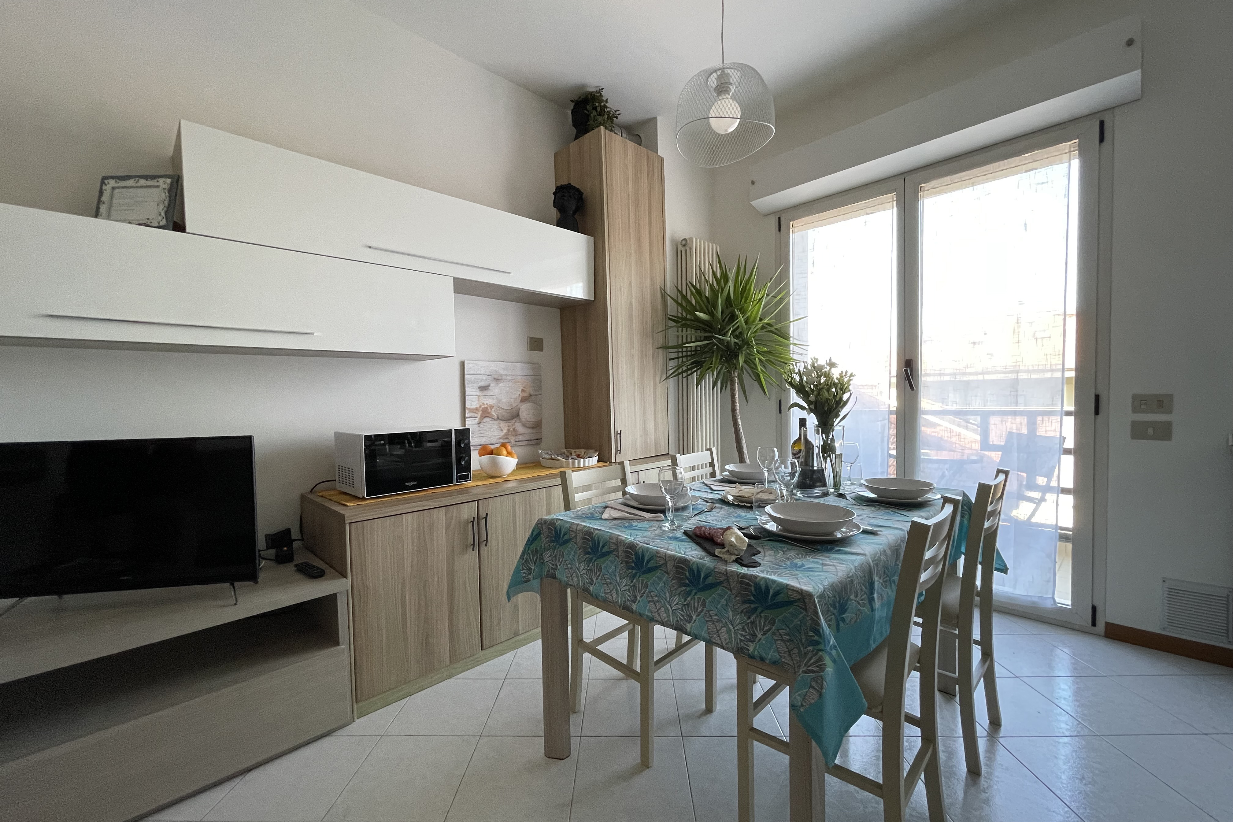 AFFITTO CASA VACANZE PESARO - ZONA MARE (R2/49)