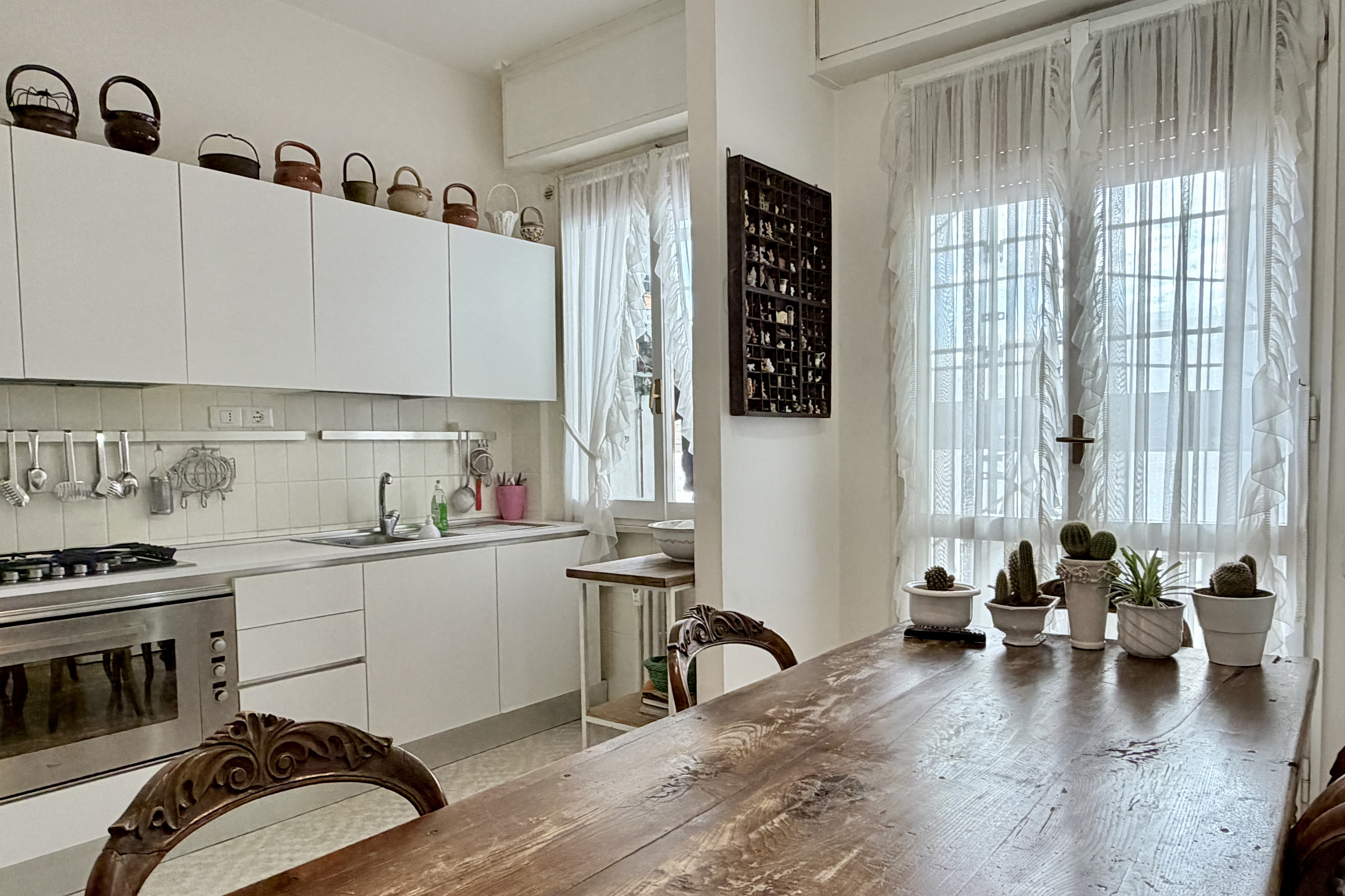 Vendesi luminoso appartamento Pesaro - Zona centro-mare (AP931)