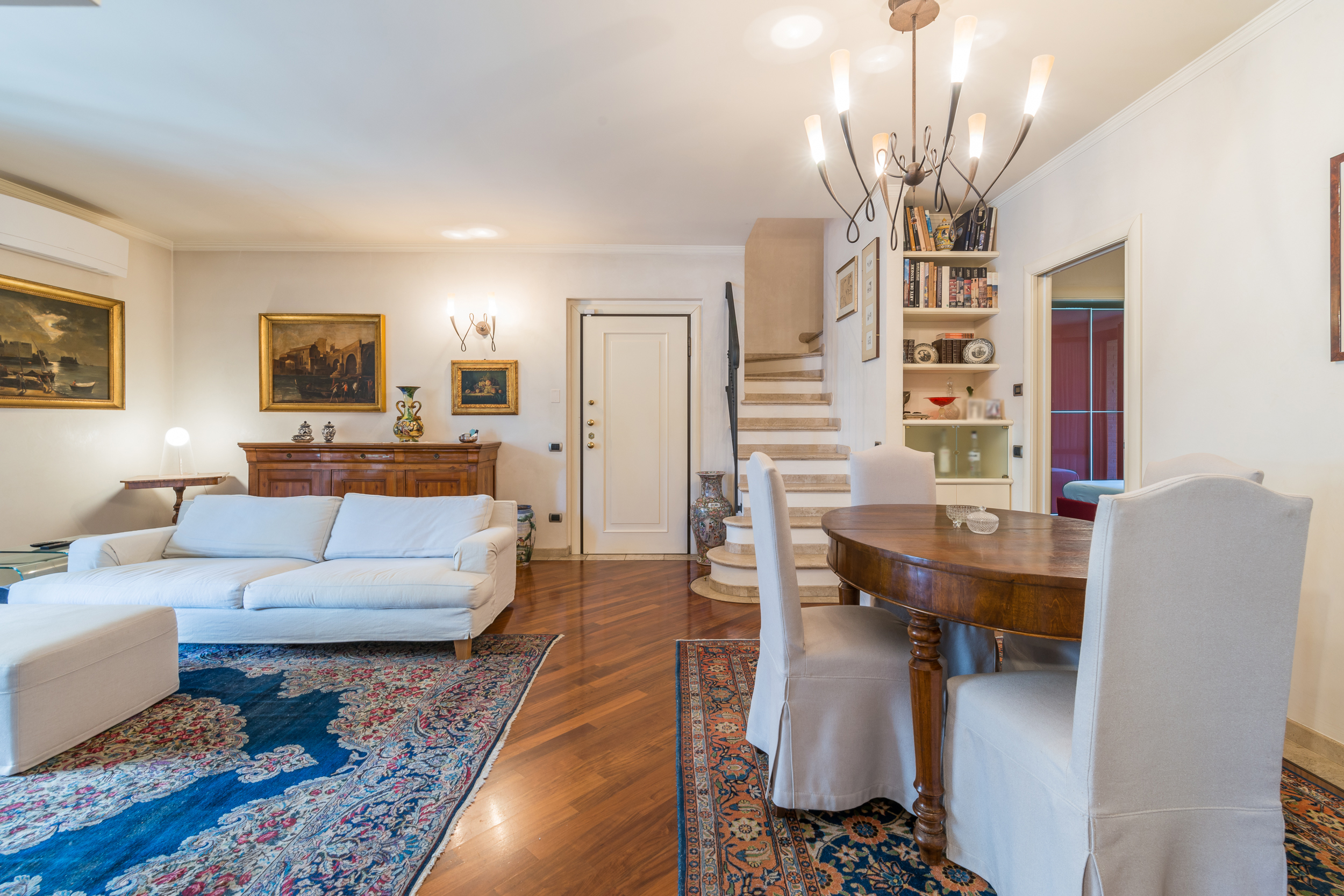 Vendita elegante attico su due livelli Pesaro - Zona Miralfiore (AP954)