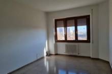 AFFITTO APPARTAMENTO NON ARREDATO PESARO - ZONA CENTRO-MARE (AQ-28)