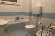 Affitto appartamento arredato Pesaro - Zona Tombaccia - (Aq-22)