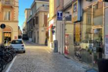 Vendita avviatissima attività Pesaro - Zona Centro Storico (NE600)