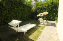 Vendita prestigioso appartamento in villino Pesaro - Zona Mare (IN781)