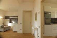 Vendesi signorile appartamento in villa Pesaro - Zona mare (AP056)