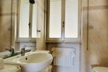 Vendita appartamento con ampio terrazzo Pesaro - zona centro-mare (AP833)