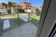 Vendita appartamento con terrazzo e box auto esclusivo Pesaro - Zona centro-mare (AP836)