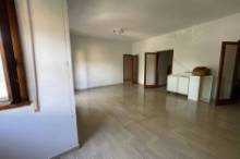 Vendesi ampio appartamento Pesaro - Zona centro-mare (AP837)