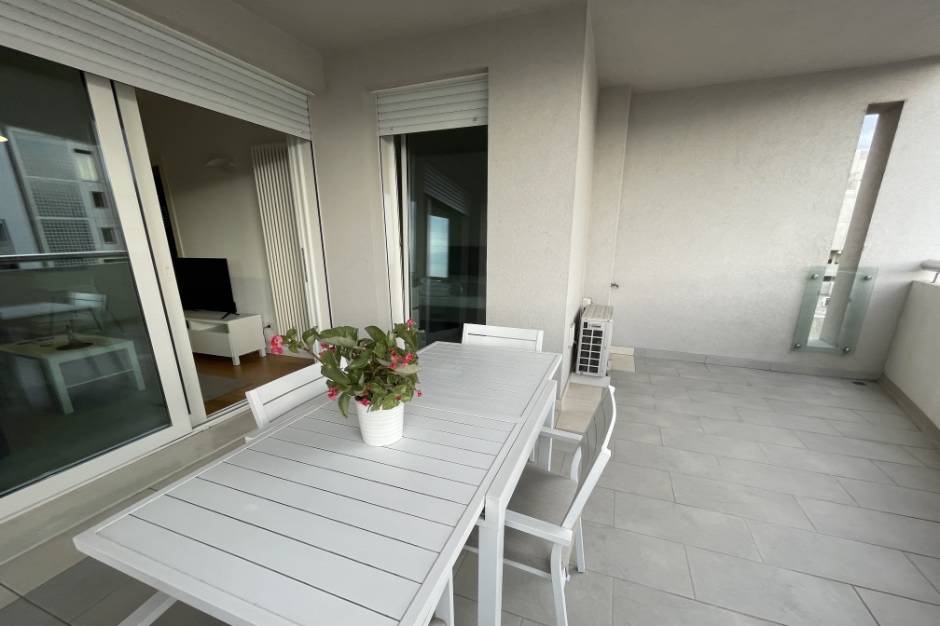  AFFITTO CASA VACANZE PESARO - ZONA CENTRO-MARE (S1/13)