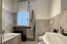 Affitto ampio appartamento con garage Pesaro - Zona mare (AQ25)