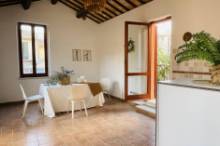 Vendita ampio ed esclusivo appartamento su Via Branca Pesaro - Zona centro storico (AP878)