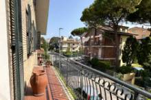 Vendita appartamento sue due livelli in villetta bifamiliare Pesaro - Zona Montegranaro (AP876)