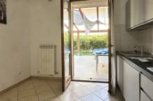 Vendita piacevole casa a schiera con scoperto e garage Pesaro - Zona Celletta (SC992)