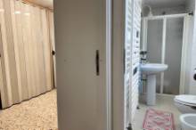 Vendesi appartamento indipendente con posto auto Pesaro - Zona mare (AP907)