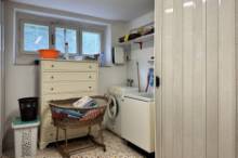 Vendesi appartamento indipendente con posto auto Pesaro - Zona mare (AP907)