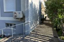 Vendesi appartamento indipendente con posto auto Pesaro - Zona mare (AP907)
