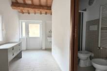 Vendesi casa a schiera con scoperto Pesaro - Novilara (SC910)