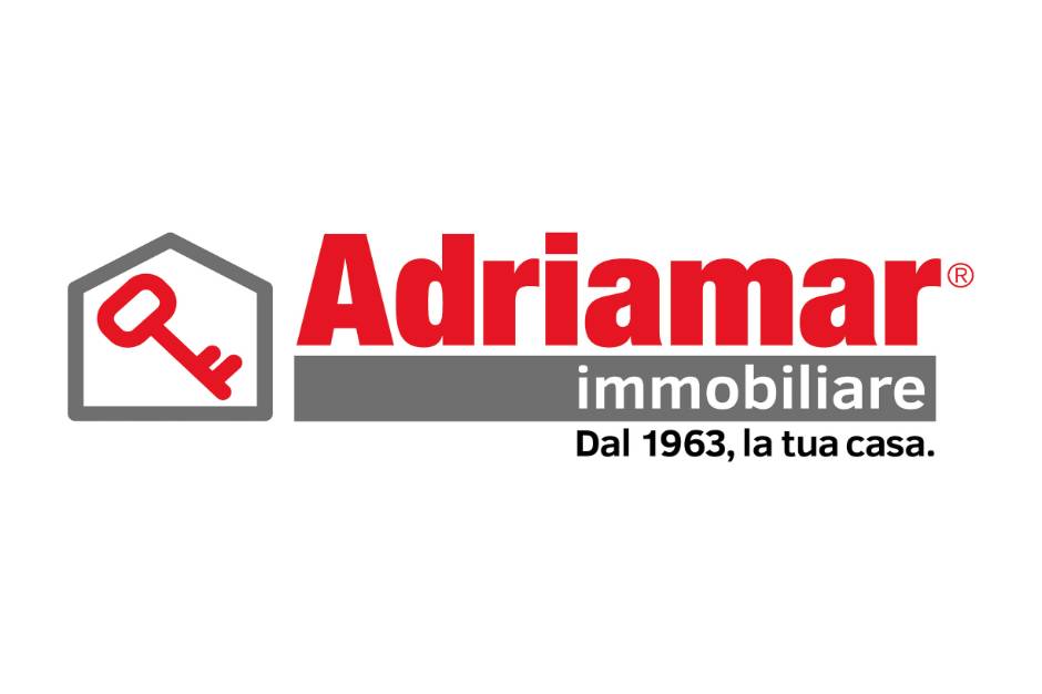  Vendita due negozi attigui Pesaro - Zona centro storico (NE88)