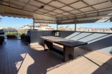 Vendita attico panoramico con terrazza e garage Pesaro - Zona centro-mare (AP926)